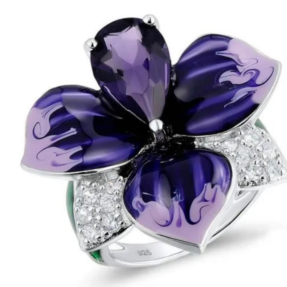 Elegant Flower Amethyst Statement Ring